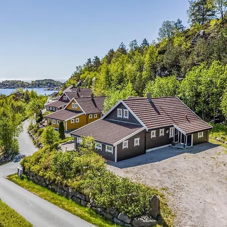 Feriehus Gorgeous In Lindesnes With Kitchen Svenevik