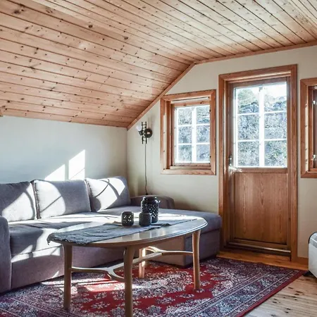 Gorgeous In Lindesnes With Kitchen *